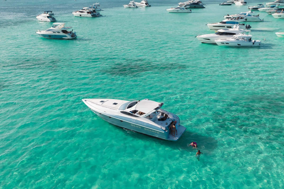 abbate-50-private-yacht-charter-punta-cana-saona-island-4