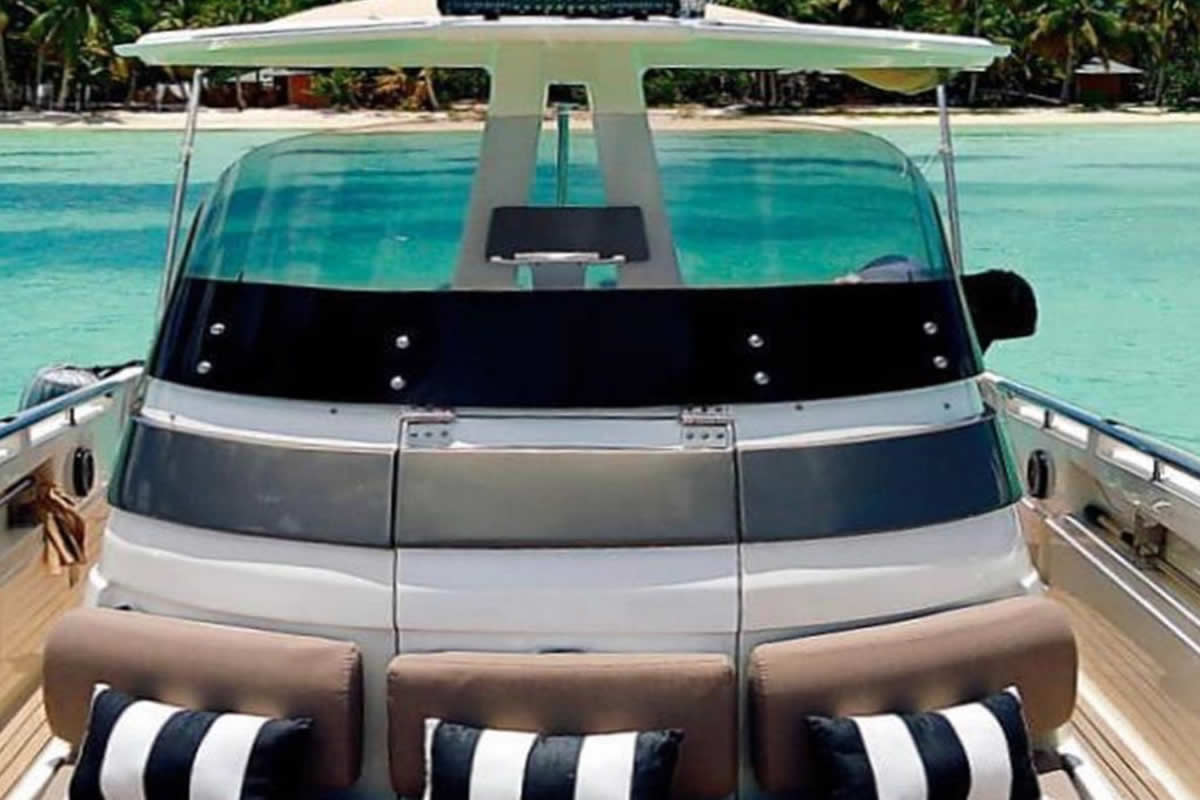 cerri-tender-private-boat-charter-la-romana-catalina-island